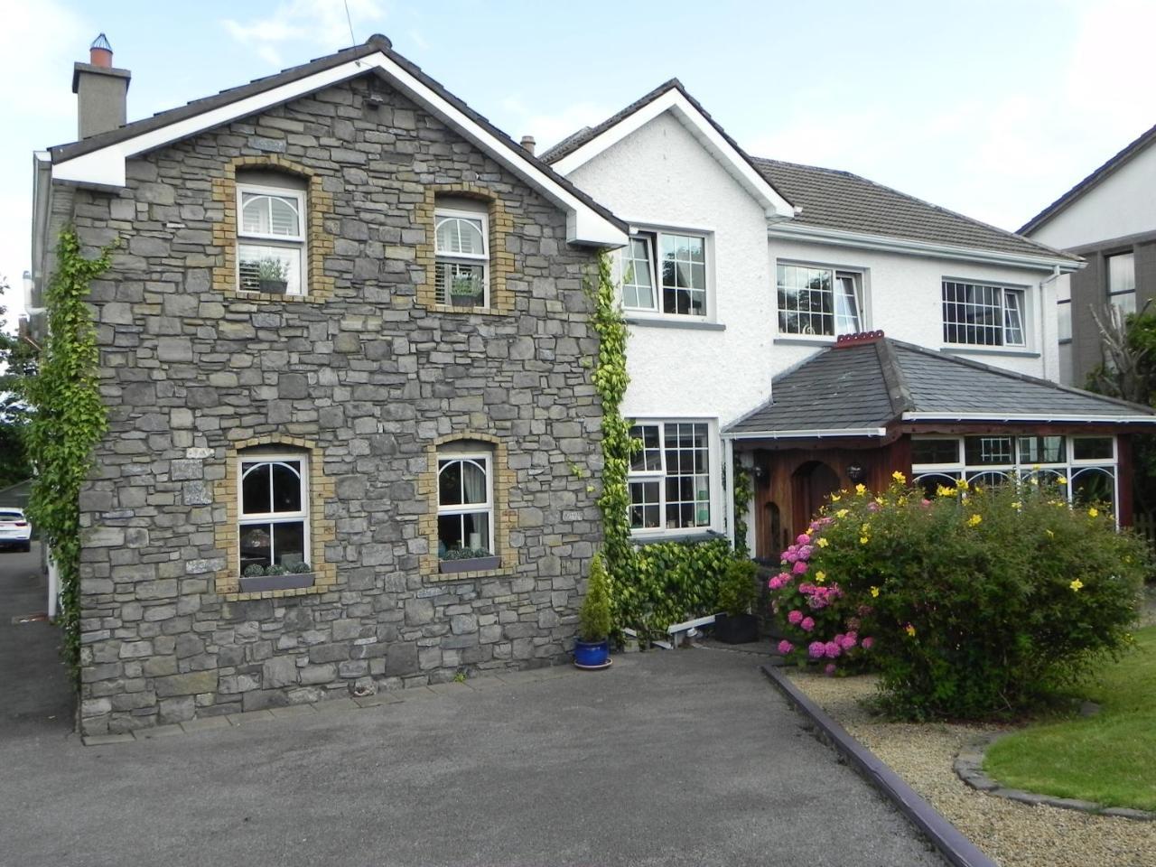 Pearse Lodge Sligo Exterior photo